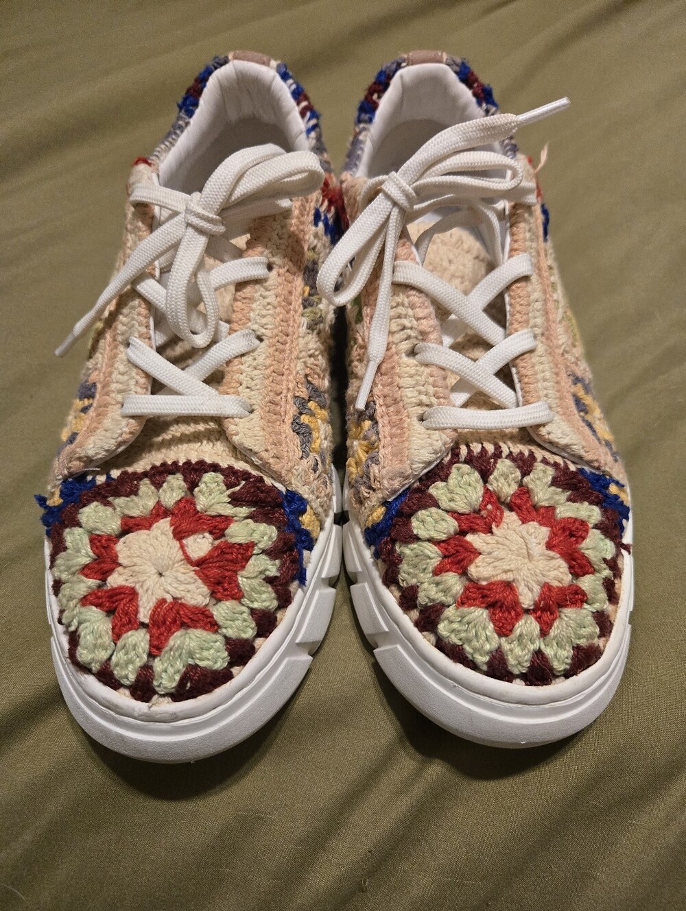 Free People "Catch Me If You Can"  Crochet Sneakers Boho Grandma Core  SZ 39/8.5 - Picture 5 of 9